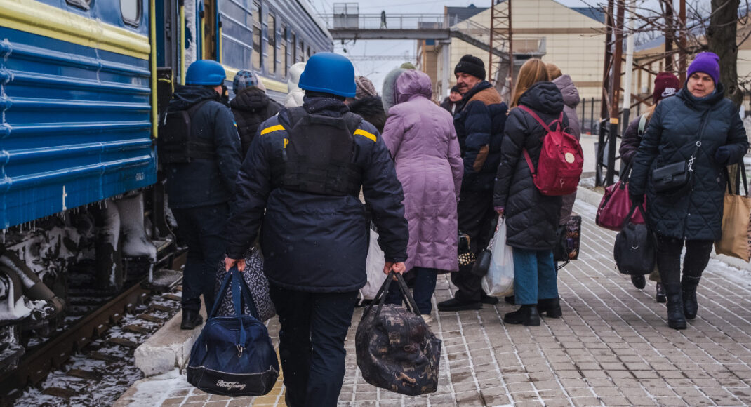 З Донеччини евакуювали ще 20 дітей