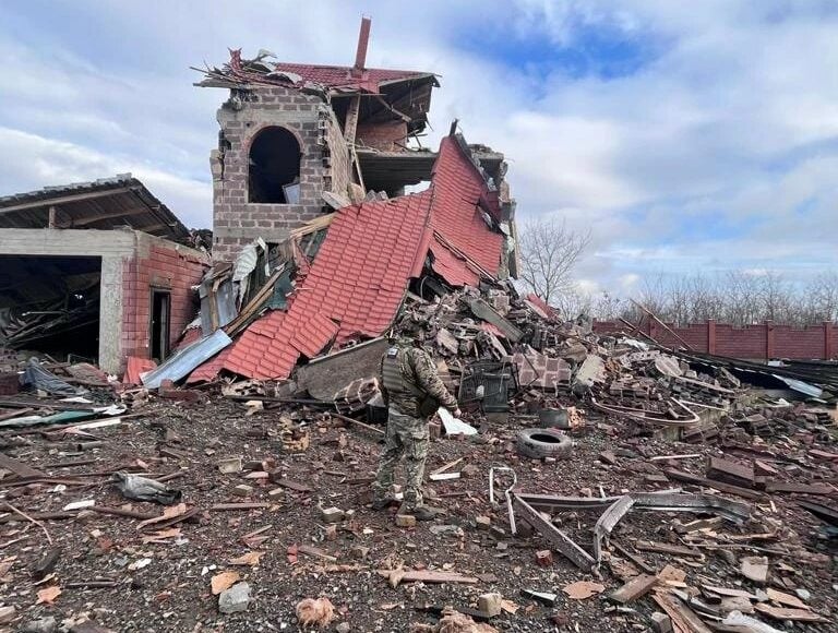 В Донецкой области по Северному россияне ударили с неба: 1 человек погиб
