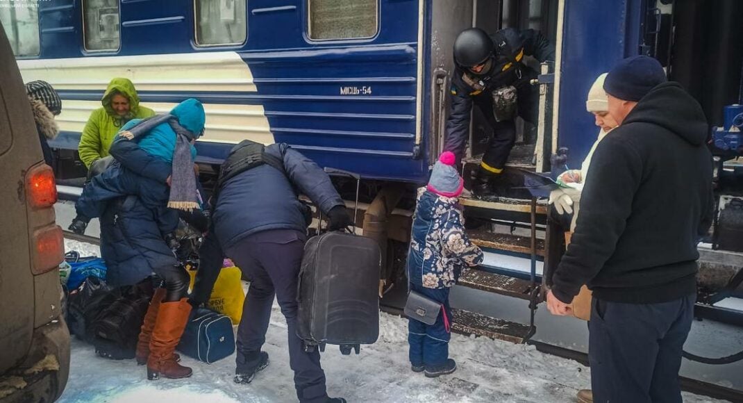 За сутки из Донецкой области эвакуировали 16 детей