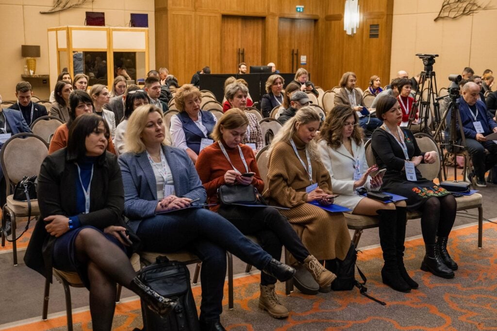 На Донеччині запустять проєкт "Інклюзивне відновлення за лідерства громад"