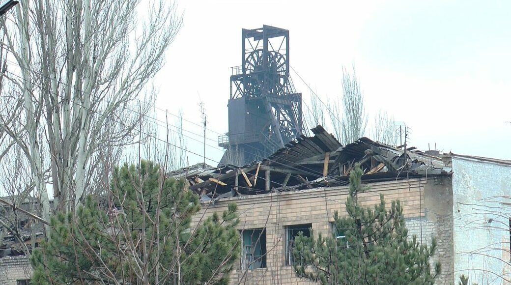 Гірників з шахти у Мирнограді підняли на поверхню