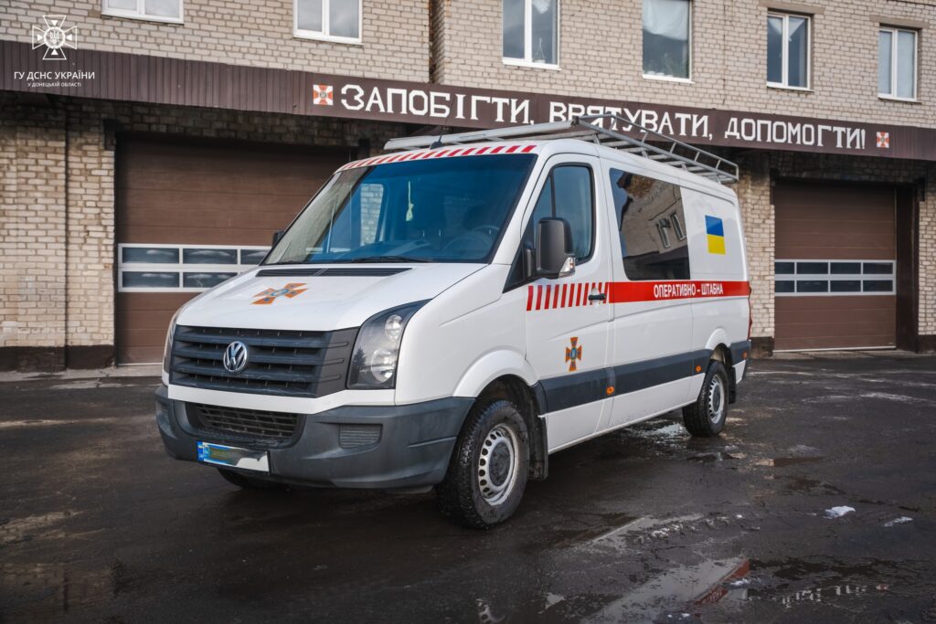 Рятувальники Покровська отримали мікроавтобус від благодійників