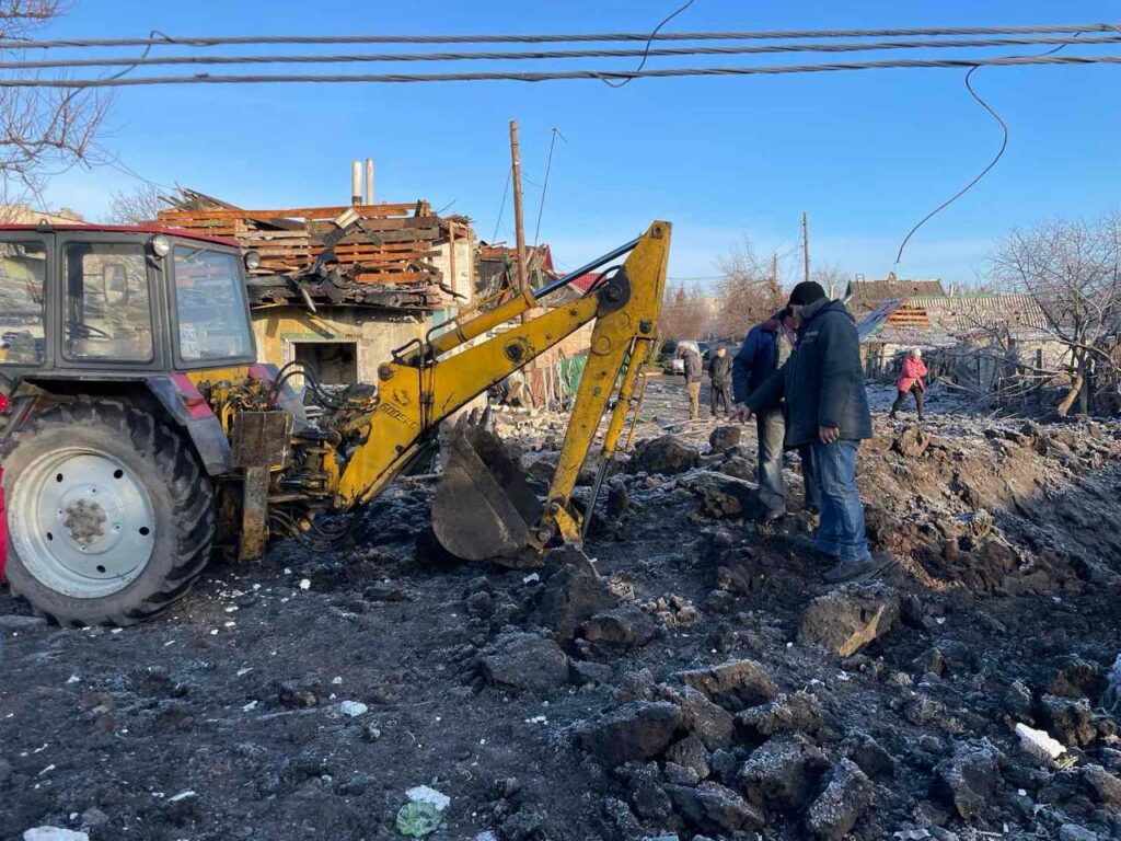 У Покровську ворожим обстрілом пошкодило газопровід