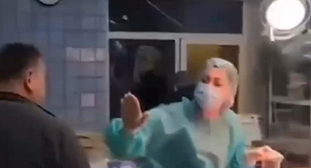 У лікарні Покровська під час ворожого обстрілу проводили операцію (відео)