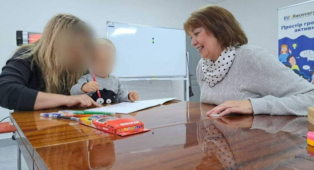 В Ровно в хабе для ВПЛ проводят реабилитацию детей с инвалидностью