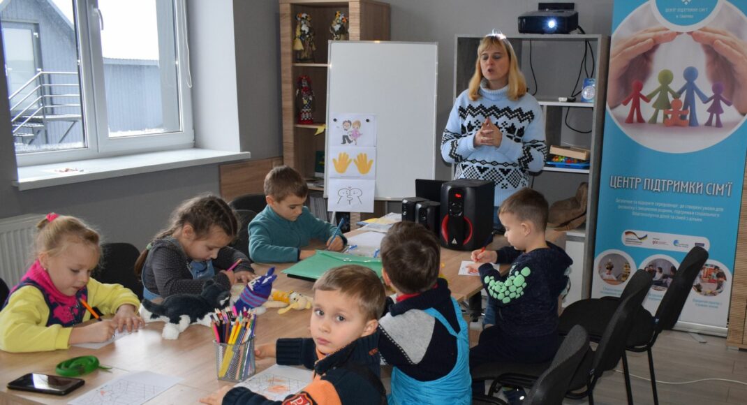 Для детей ВПЛ с Луганщины на Закарпатье будут проводить занятия по английскому языку