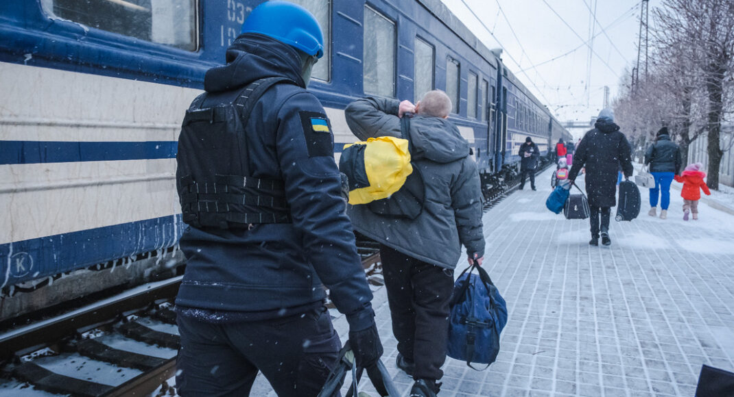 Введено новий графік поїздів для евакуації мешканців Донеччини до Житомирщини