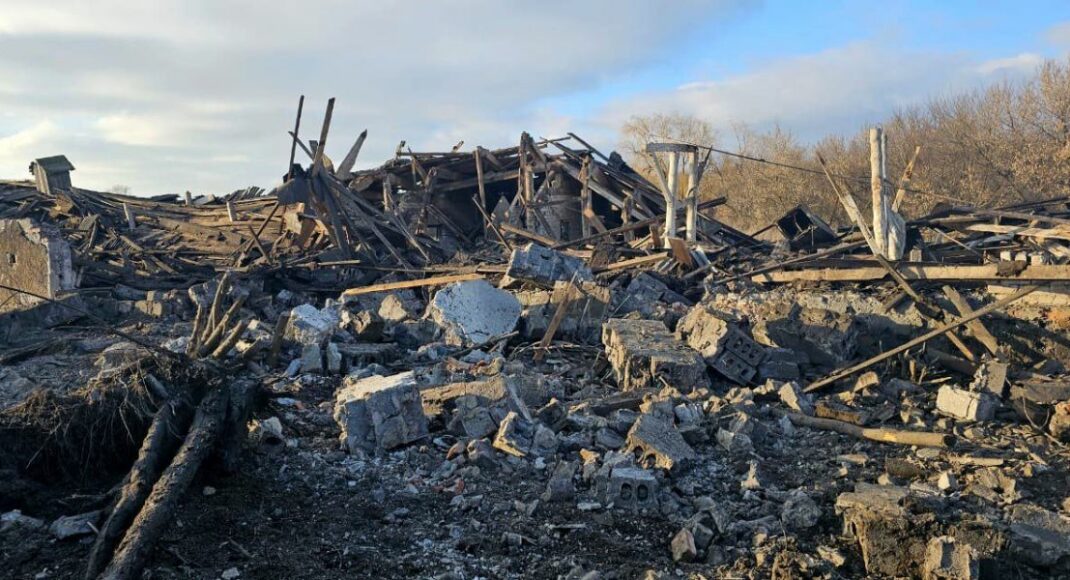 Протягом доби на Донеччині 8 населених пунктів постраждали від ракет, артилерії та дронів російських загарбників