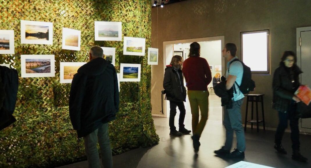 В Швейцарии открыли выставку, посвященную Луганскому областному краеведческому музею: фото