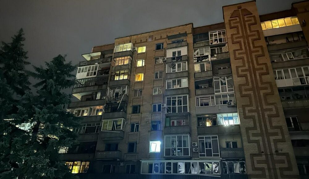 В Краматорске россияне попали в промзону и жилую застройку, есть раненые (фото)