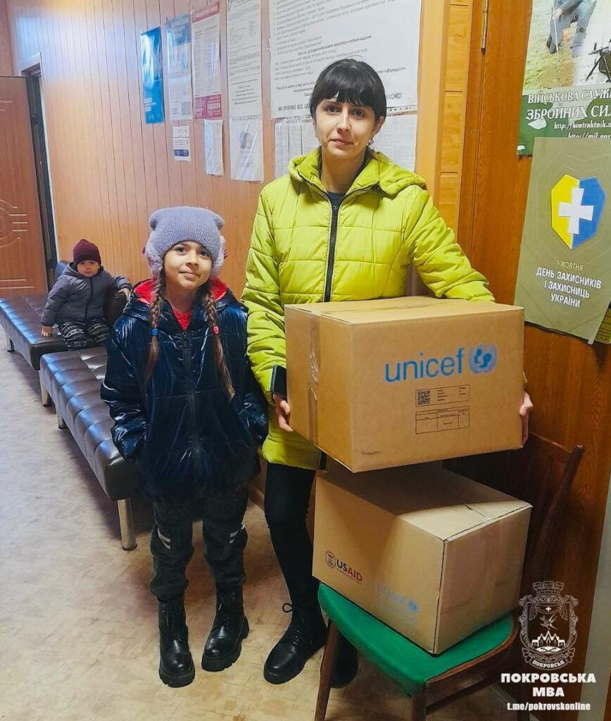 Сім’ї з дітьми зі старостинських округів Покровська отримали допомогу від "Янголів Спасіння" (фото)