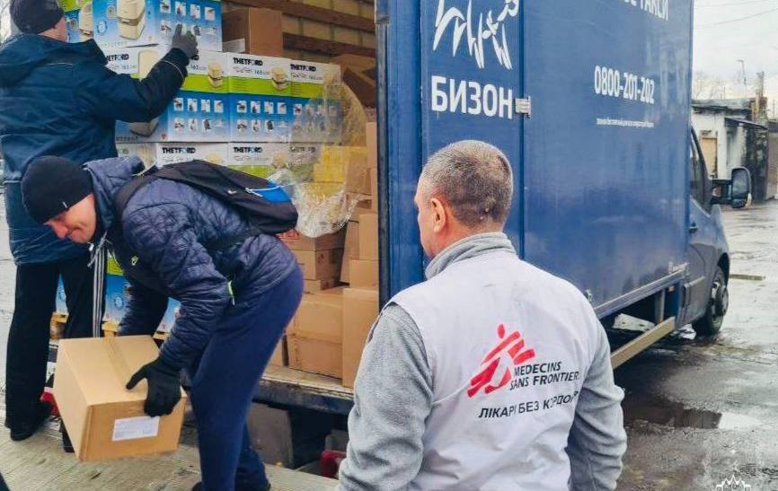 "Врачи без границ" доставили в Покровск гуманитарный груз (фото)