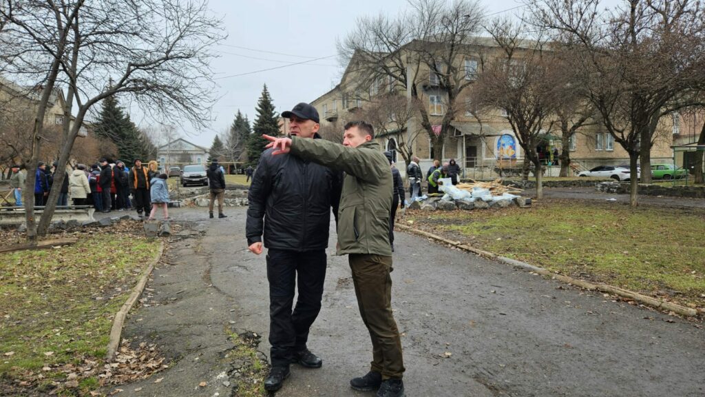 Філашкін розповів про стан поранених і показав наслідки після ворожого обстрілу Селидового (фото)