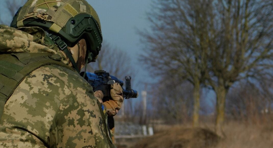 В Авдеевке украинские бойцы сбили вражеский беспилотник (видео)