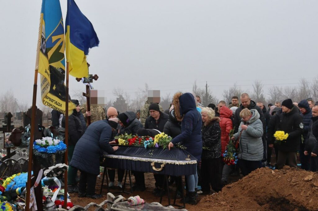 У Селидовому попрощалися з загиблим захисником України (фото)