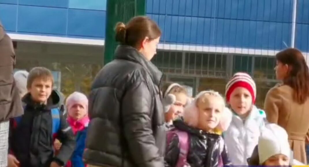 Все школы в оккупированном Мариуполе эвакуированы из-за сообщений о минировании, — Андрющенко