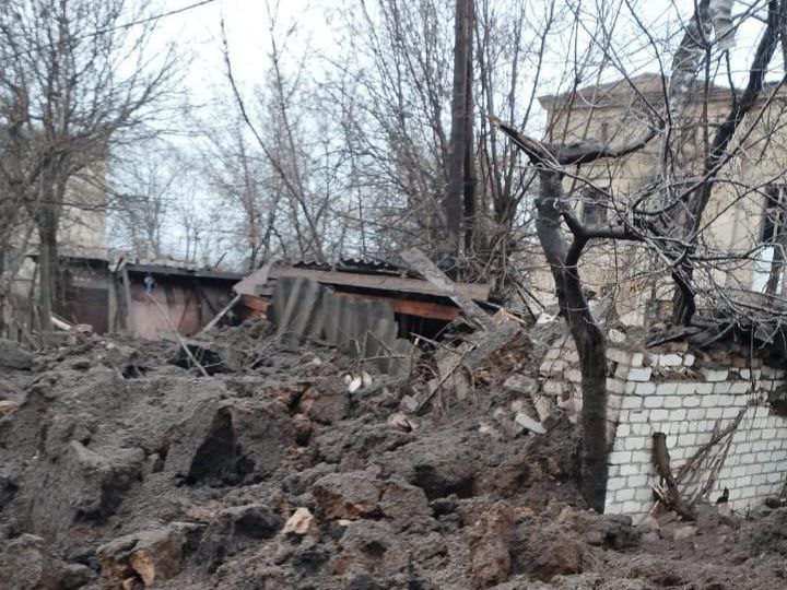 Россияне обстрелами в Донецкой области повредили жилые дома и гражданскую инфраструктуру, — ОВА