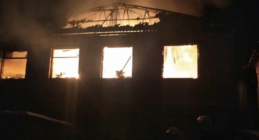 Вчера в Донецкой области горели предприятие и жилой дом (фото)