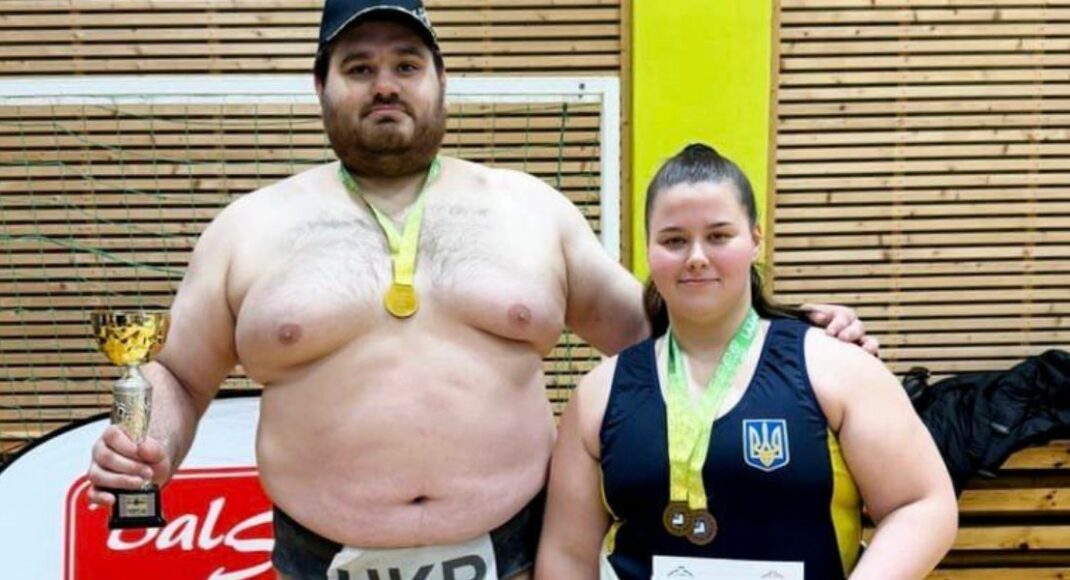 Сумоїсти Донеччини вибороли 4 нагороди на змаганнях в Естонії (фото)