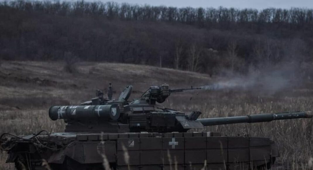 На Марьинском направлении украинские защитники отбили 33 атаки российских захватчиков