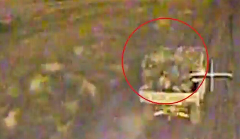На Авдіївському напрямку українські бійці ліквідували ударним дроном групу загарбників (відео)