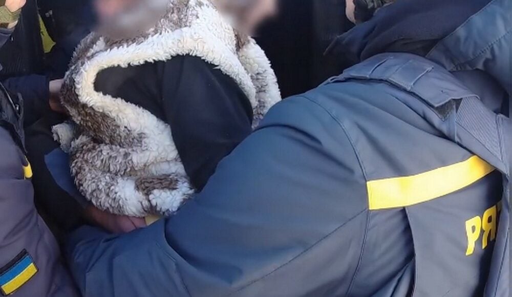 Трьох мешканців Очеретинської громади евакуювали рятувальники (відео)