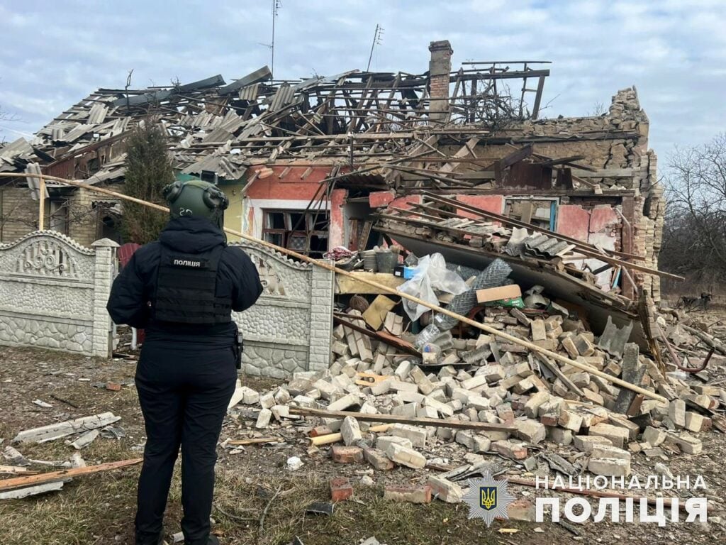 Населені пункти Донеччини ворог обстріляв 15 разів за добу: є 3 поранених