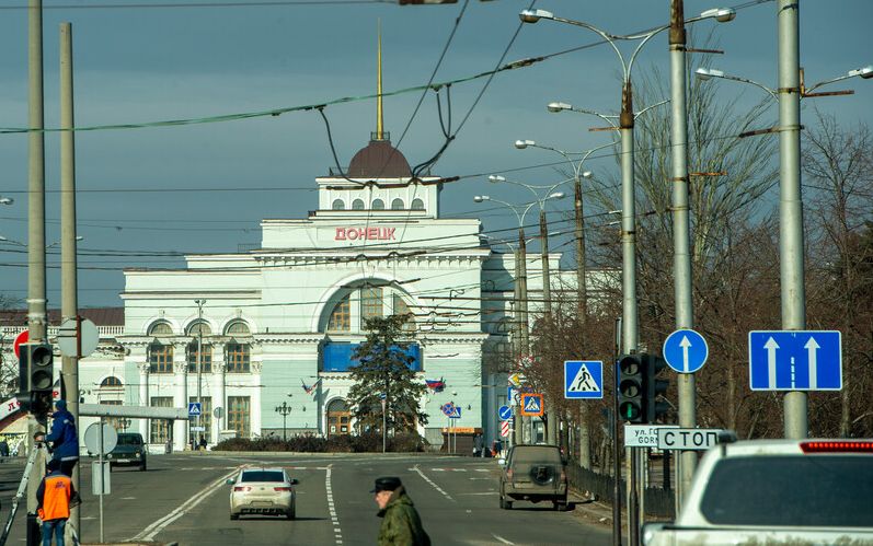 Главарь "днр" заявил, что из оккупированного Донецка поезда в рф будут ходить до конца года — в который раз