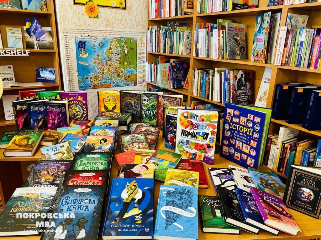 У Покровську відкрили сучасний бібліохаб для дітей (фото)