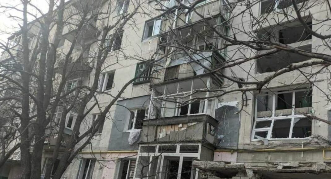 В окупованому Рубіжному росіяни крадуть вікна з будинків