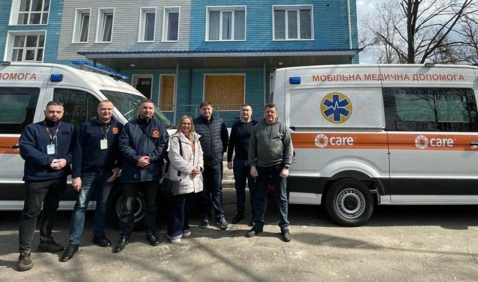 Медики Краматорська отримали дві машини швидкої допомоги