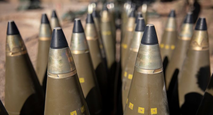 У рамках ініціативи Чехії передбачено закупівлю і постачання до кінця року пів мільйона снарядів для України