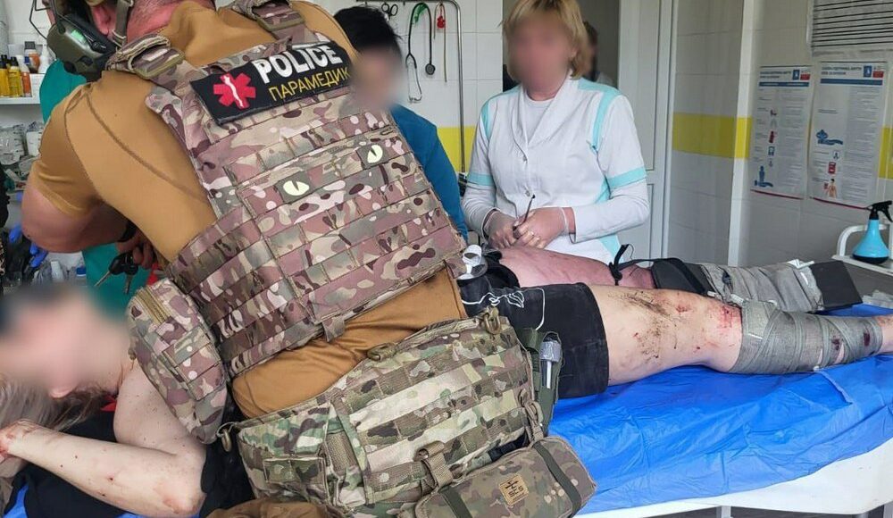Внаслідок ворожих обстрілів на Донеччині 2 людини загинули, 8 — зазнали поранень