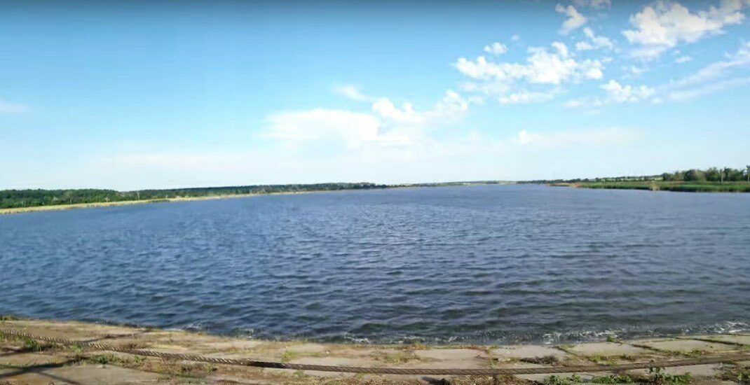Прокуратура требует вернуть в пользу громады побережья водоема в Донецкой области стоимостью более 2 млрд грн