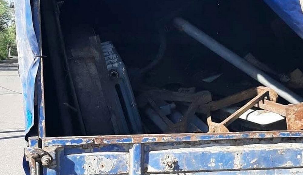 В Краматорском районе полиция обнаружила водителя, не имея права управления, перевозившего металл неизвестного происхождения