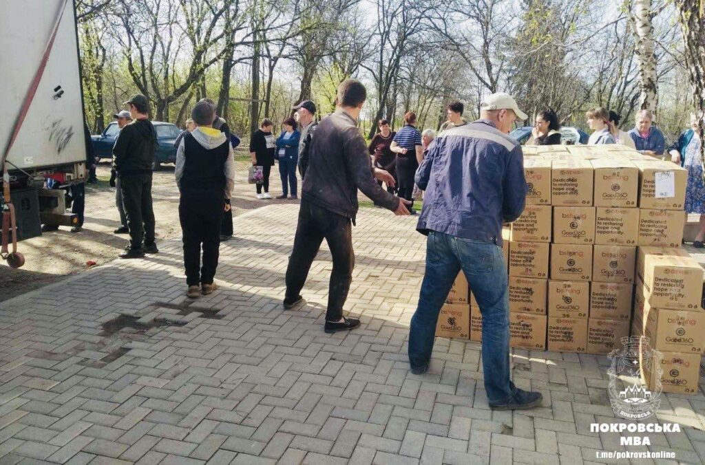 Благодійники організації GEM привезли гуманітарний вантаж до старостинських округів Покровської громади (фото)