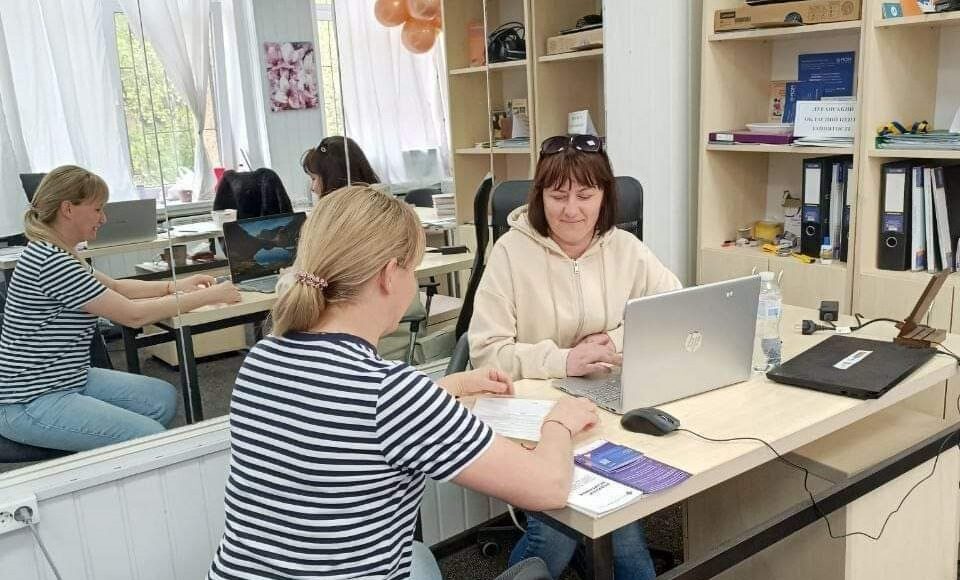 В Івано-Франківську для ВПО з Луганщини працює три ЦНАПи