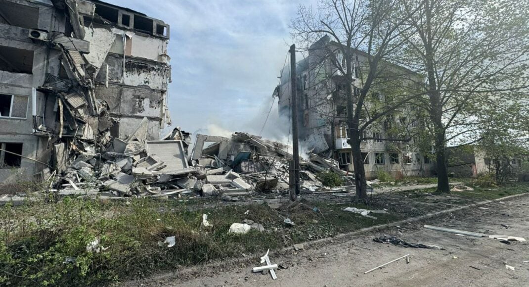 Росіяни завдали авіаударів по містах Донеччини, є жертви