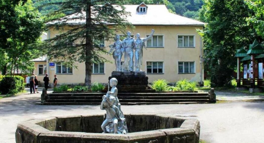 Діти з Кремінської громади можуть оздоровитися та відпочити у державному санаторії на Івано-Франківщині