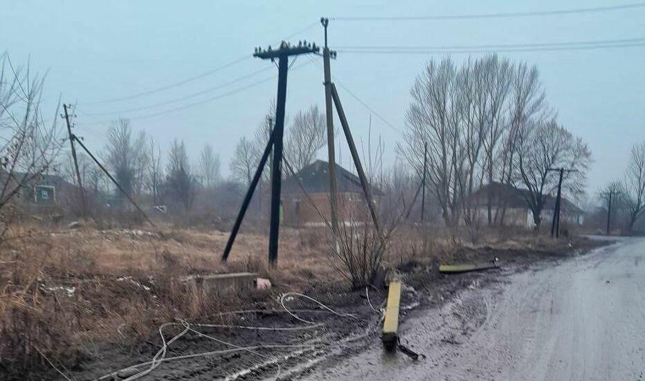 Три населенных пункта Донецкой области снова со светом после российских обстрелов