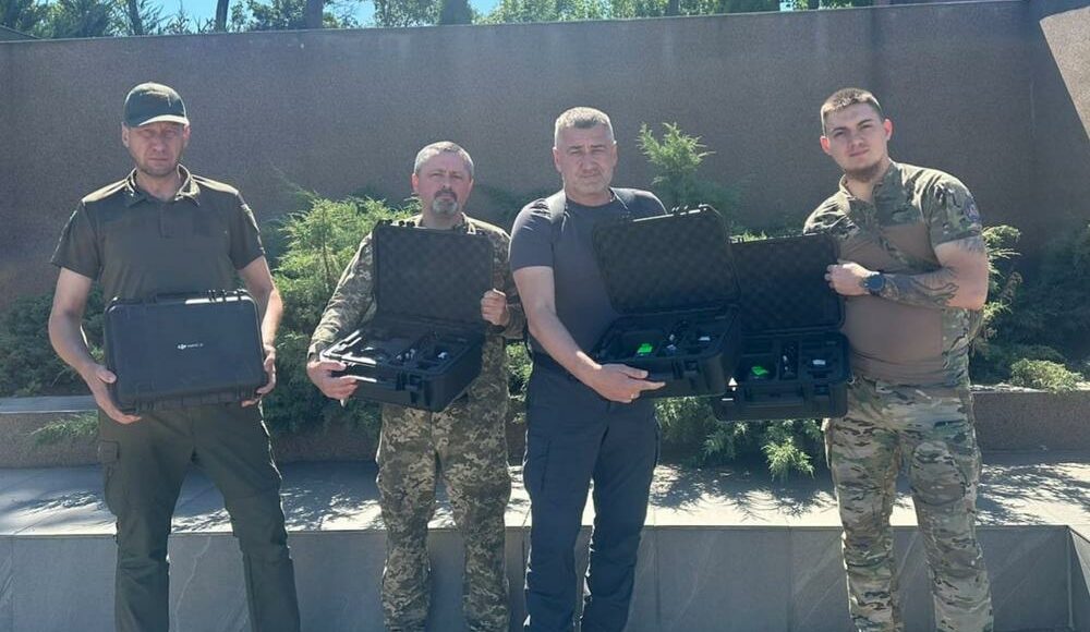 Северская община передала 4 дрона DJI Mavic 3T защитникам Украины