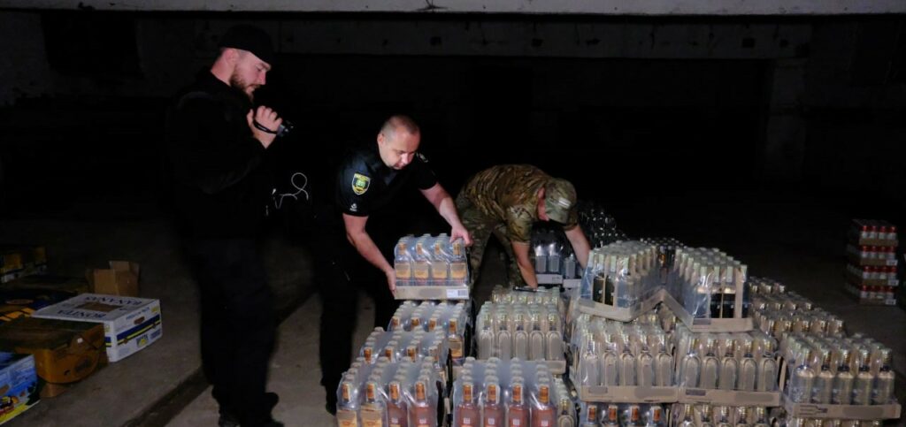 Поліцейські Донеччини вже вилучили нелегального алкоголю на майже на 100 мільйонів гривень (відео)