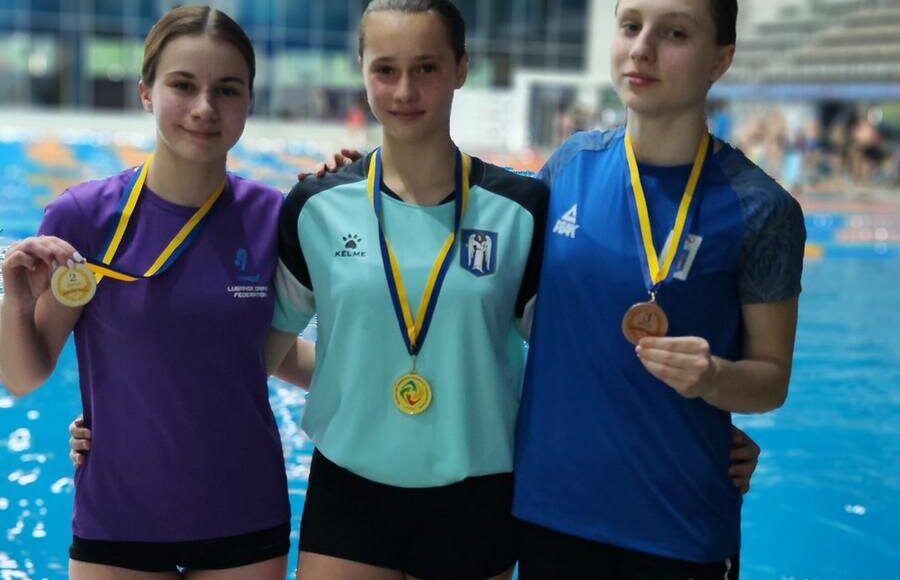 Луганчанки здобули ще дві медалі на першості України зі стрибків у воду