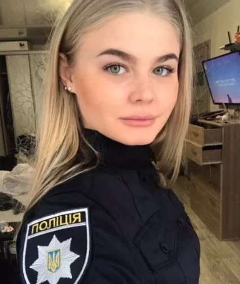 З полону визволили поліціянтку з Маріуполя Марʼяну Чечелюк