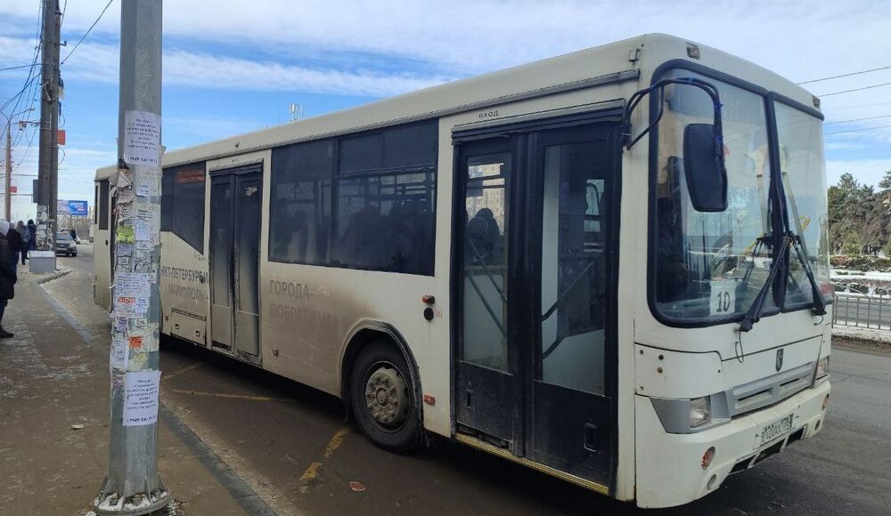 В оккупированном Мариуполе захватчики вернули платный проезд в городском транспорте