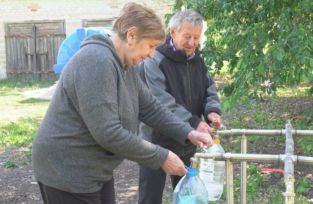 Покровська МВА спільно з благодійниками розширює доступ до питної води в старостинських округах (фото)