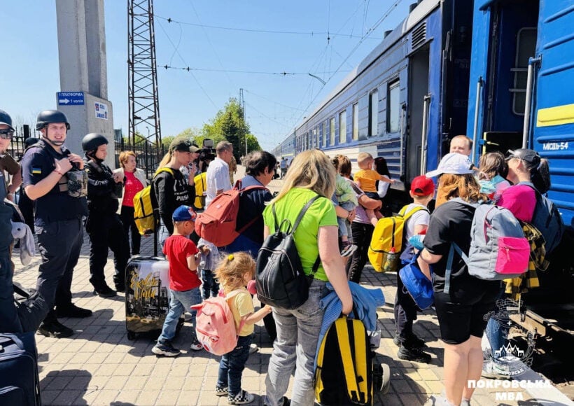 На Донетчине приняли решение об эвакуации детей из Лиманской, Гродовской и Ильиновской громад