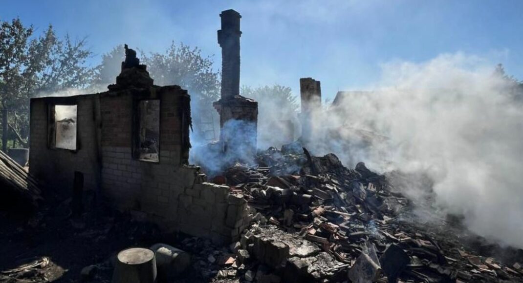 Армия рф атаковала жилой сектор Донетчины с авиации и артиллерии (фото)