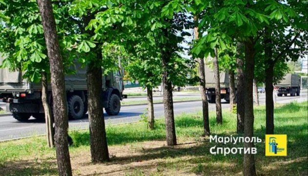 Россияне активизировали движение войск через Мариуполь в направлении Бердянска, — Андрющенко