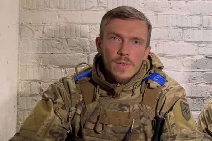 Командир "Азова" поздравил своих бойцов со снятием запрета США на предоставление оружия